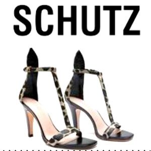 ⭐️Brand New Schutz T-strap sandals. Size:(8). ⭐️